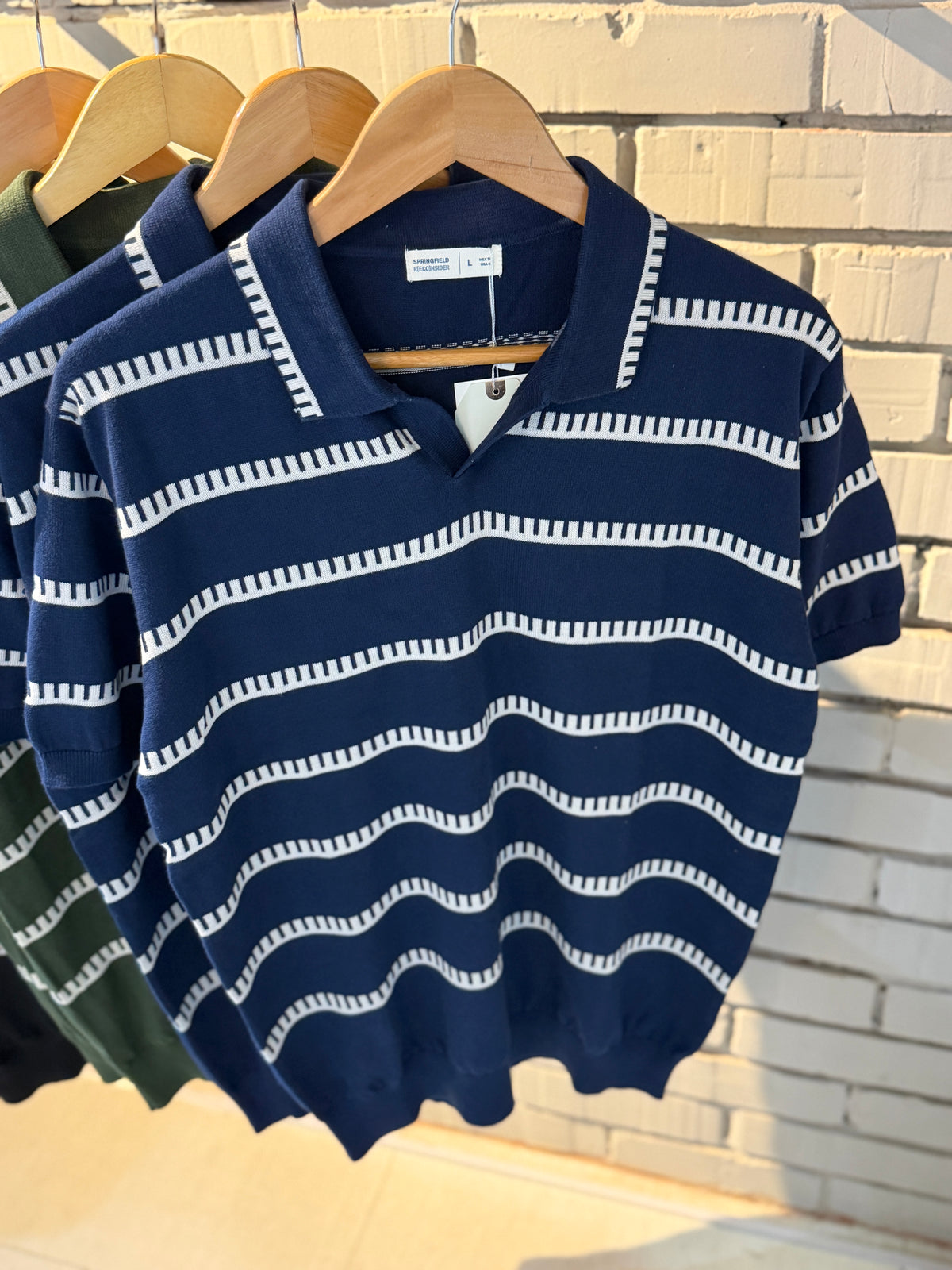 Vintage-Inspired Striped Knitted Polo-Navy Blue