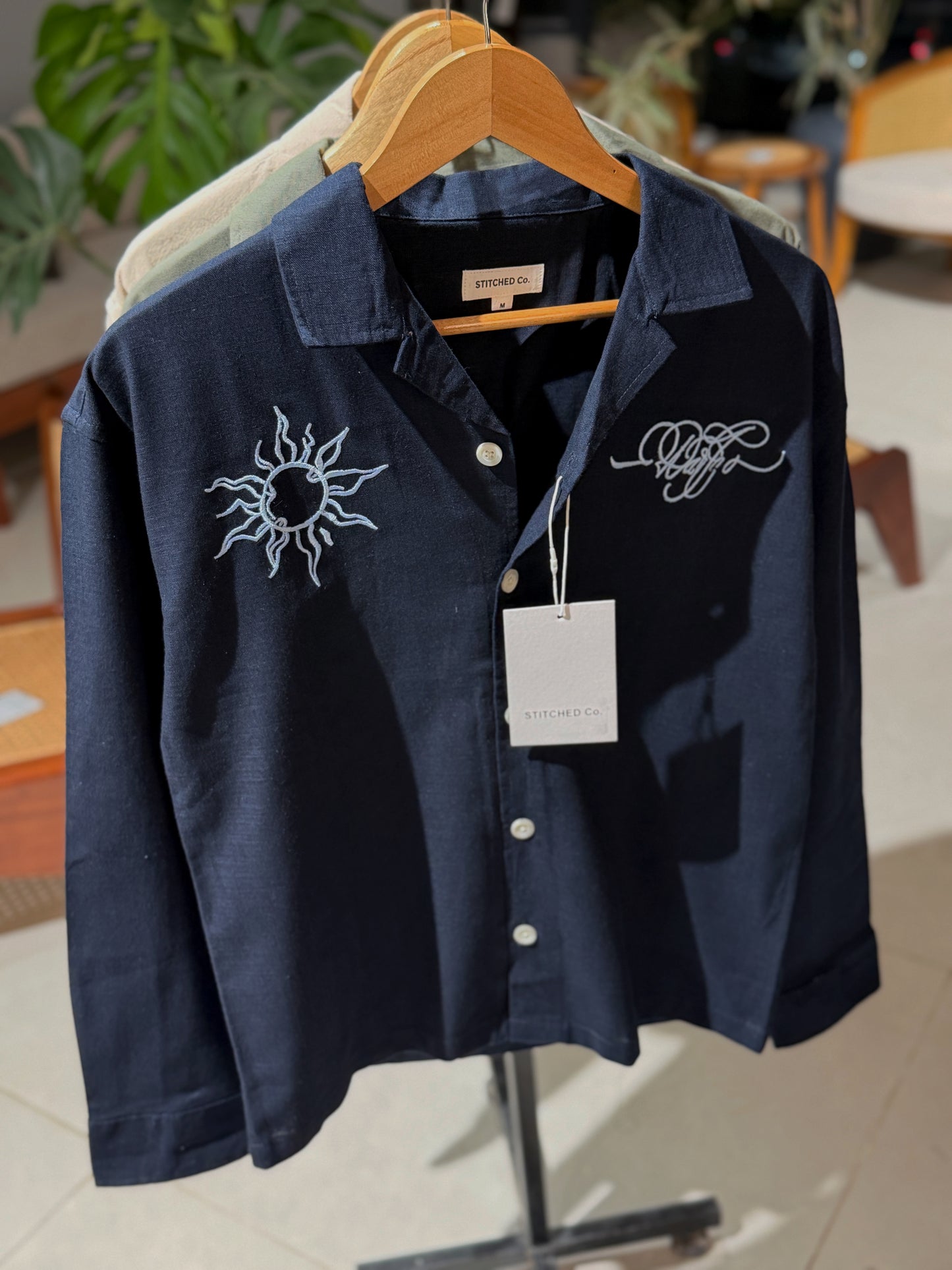 Embroidery Cuban Boxy Shirt-Navy Blue