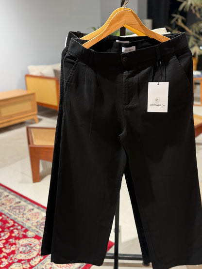 Crisp Pleated Baggy Pant - Black