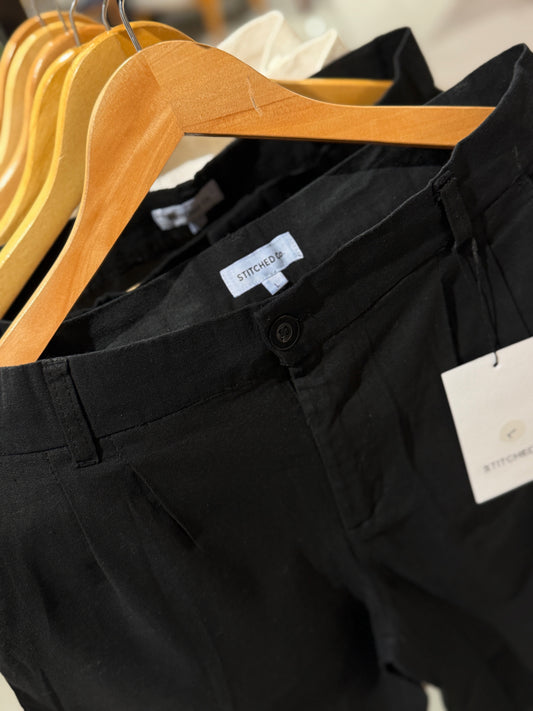 Crisp Pleated Baggy Pant - Black