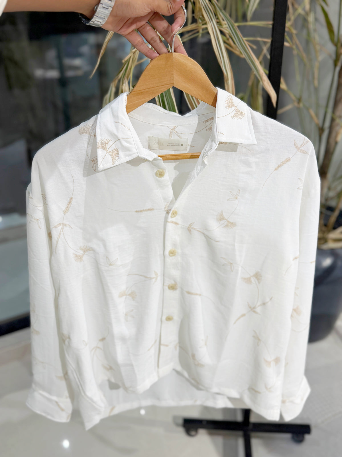 Off-White Line-Art Botanical Shirt
